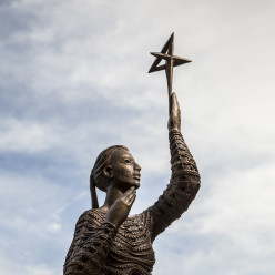 Statue Outside of Prairie Star Restaurant at Meadowlark Hills in Manhattan, KS